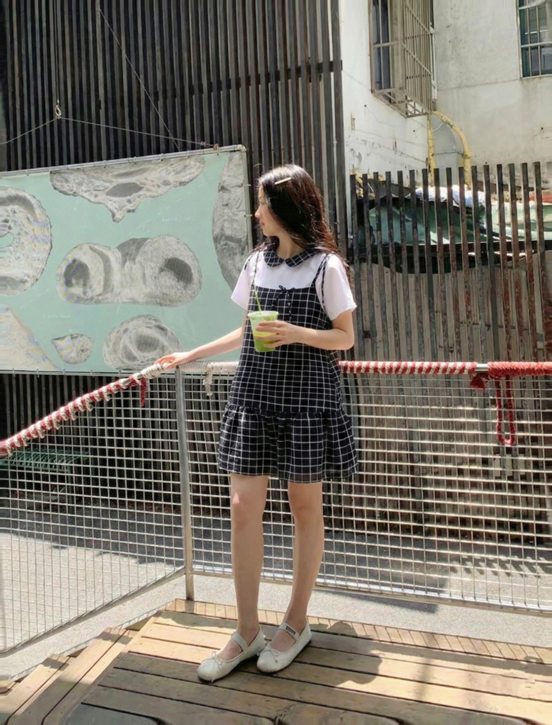 Set babydoll áo trắng cổ caro đen + yếm caro đen 