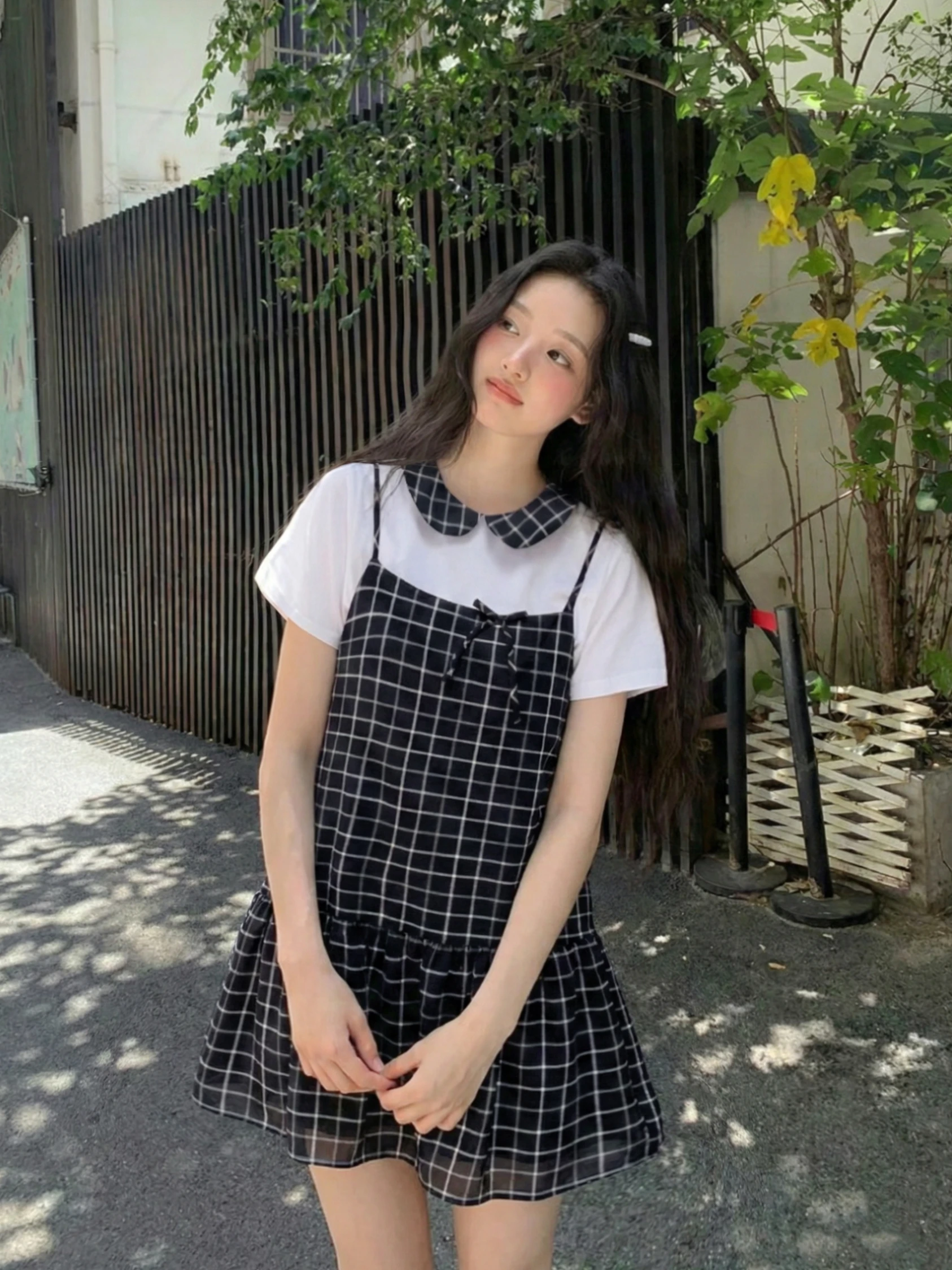 Set babydoll áo trắng cổ caro đen + yếm caro đen 